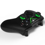 Kép 2/6 - Spirit of Gamer Gamepad - PGX WIRED Green (USB, 1,8m kábel, Vibration, PC kompatibilis, fekete-zöld)