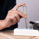 Kép 9/10 - Deli Tools EDL8001 feszültségmérő, 100-250V (fehér)