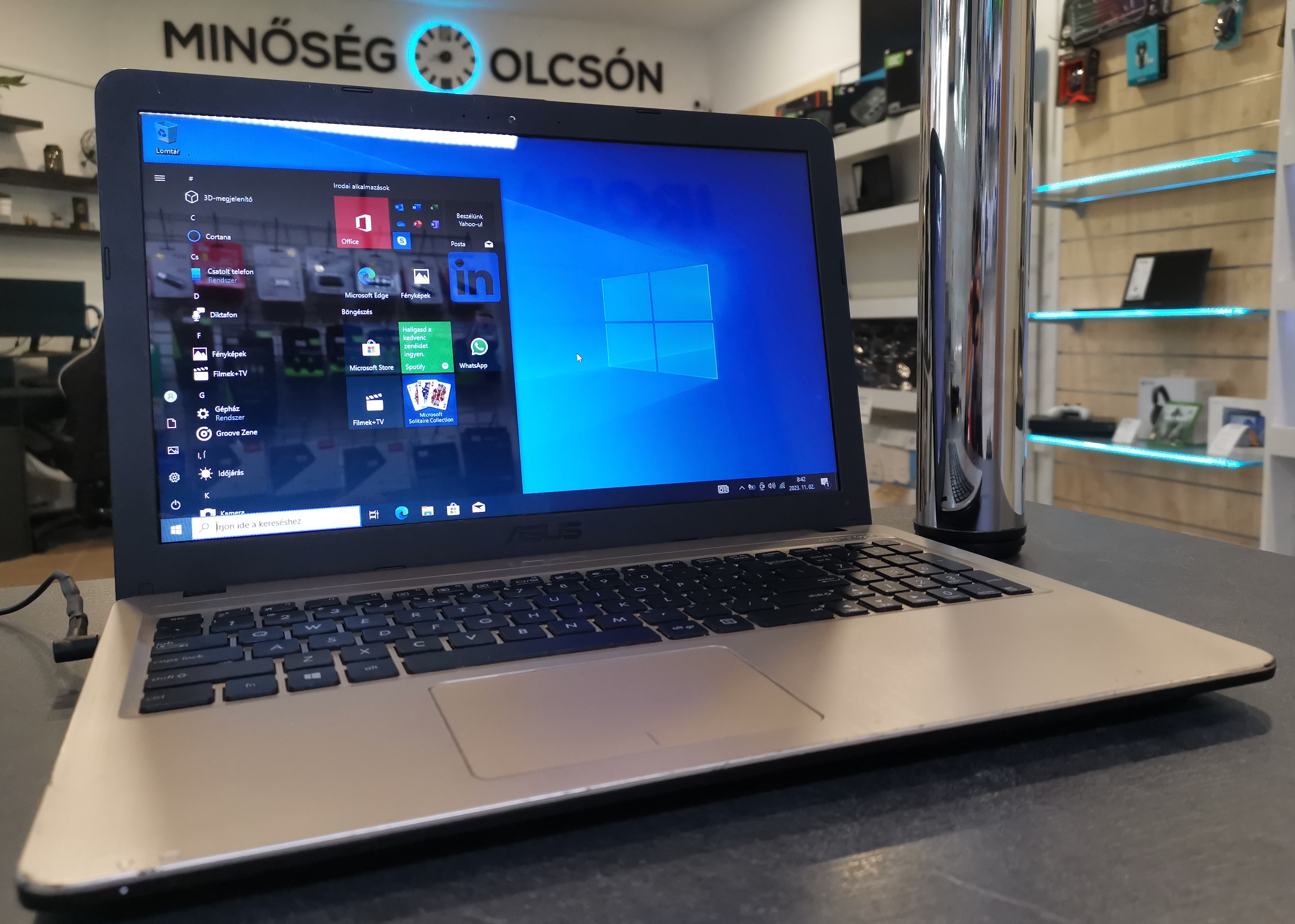 Asus X540S